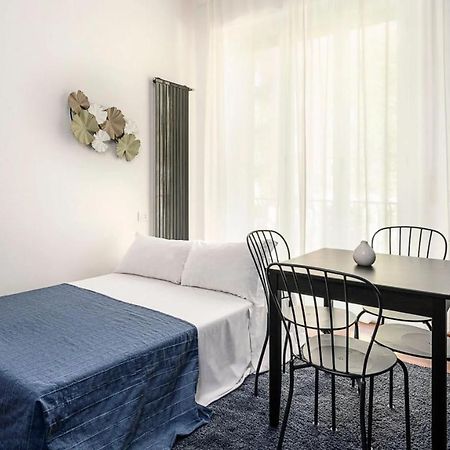 Ferienwohnung "Violet Dream" - Duomo Citylife Mailand Exterior foto