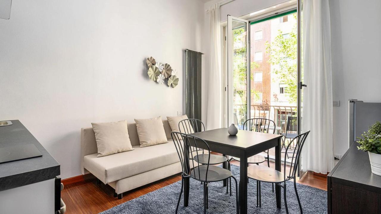 Ferienwohnung "Violet Dream" - Duomo Citylife Mailand Exterior foto